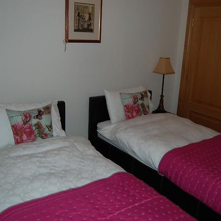 Lomond Castle Apartment Balloch Zimmer foto
